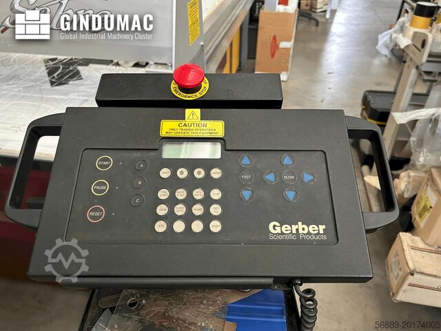 Fresadora CNC Gerber Sabre 408