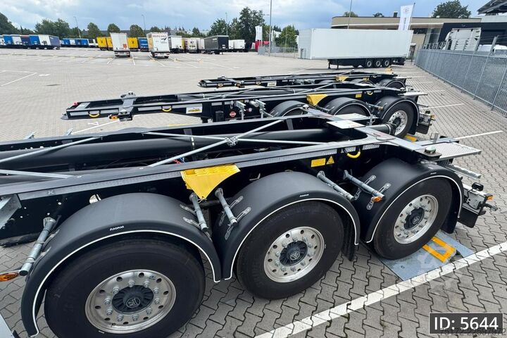 Přeprava kontejnerů Kässbohrer XS Tankchassis ADR / BPW Axles / Alu rims / Mor...