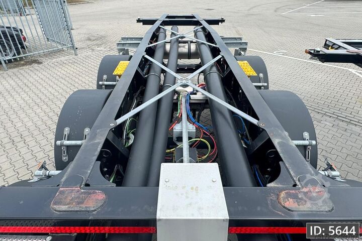 Přeprava kontejnerů Kässbohrer XS Tankchassis ADR / BPW Axles / Alu rims / Mor...