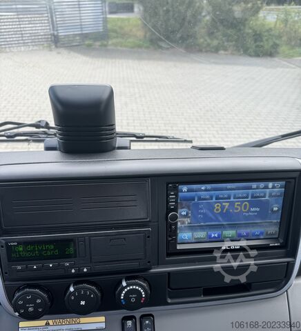 Benne basculante Fuso Canter 9C18 Abrollkipper - 63.990 Euro