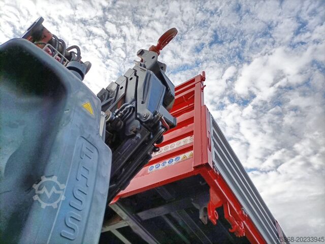 CAMION AVEC GRUE ET BENNE Iveco STRALIS 320S45