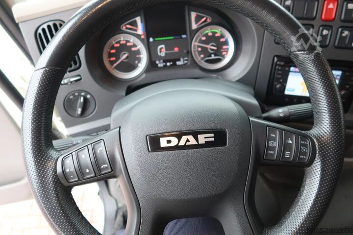 Bavul DAF LF 210 Bakwagen+ Dhollandia 1500 kg Comfort cabine
