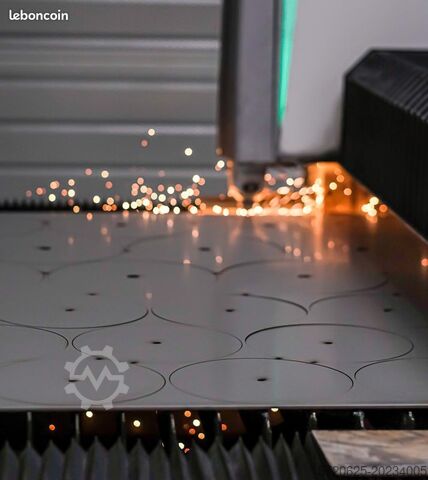 3kW Fiber Lazer Kesim Makinesi F3015 Bodor F3015