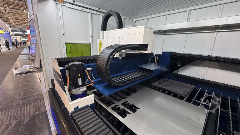 Máquina de corte a laser Han´s Laser Smart Equipment Group HF Expert