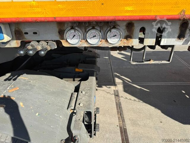 Cargador bajo Nooteboom MCO-121-08V