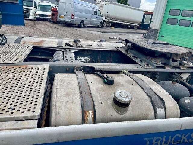 Tracteur standard DAF XF 95.530 EURO 4 for Africa. Royal truck!