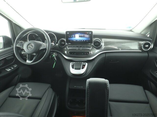 Minibüs Mercedes-Benz EQV 300 Avantgarde Line,lang,6Sitz,Airmatic,LED