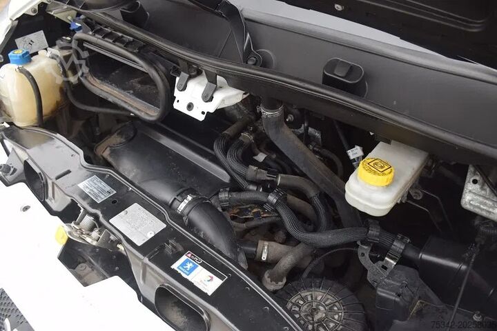 Platform van çift kabin Peugeot Boxer 2.2 L -130 pk -