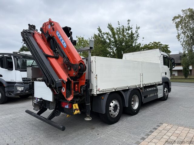 Autocarro con cassone fisso MAN TGS 26.470 6X2 Effer 215 bis 16 Meter