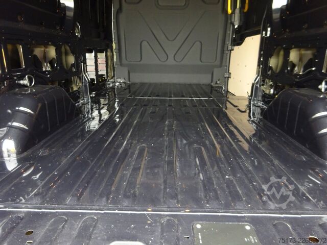 Furgon z wysokim dachem FORD Transit 350 L3H2 TRAIL 4x4 AHK Xenon Navi SYNC4