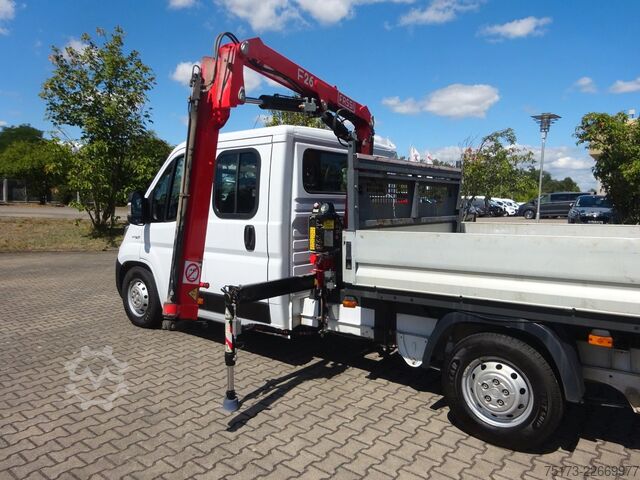 Furgonetka pick-up FIAT Ducato Maxi Doka Pritsche Fassi Ladekran