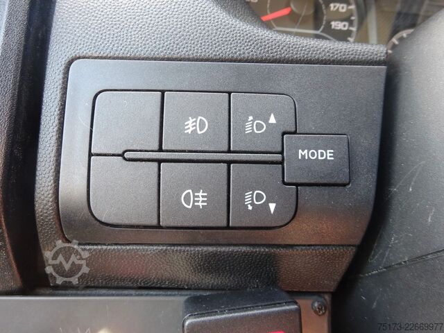 Furgonetka pick-up FIAT Ducato Maxi Doka Pritsche Fassi Ladekran