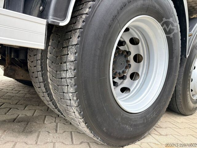 Vakuumtanktankvogn VOLVO FM330 6x2/2 Euro 5 LL Kanalreiniger 15000L
