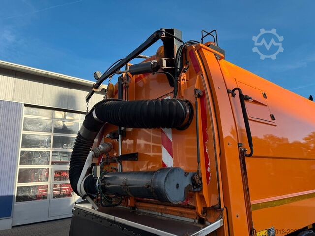 Spazzatrice stradale MERCEDES-BENZ ATEGO 1323 Kehrmaschine FAUN VIAJET