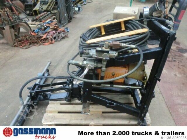 Kehrmaschine Unimog AUGL KMU88H, Kehrmaschinen-Aufbau