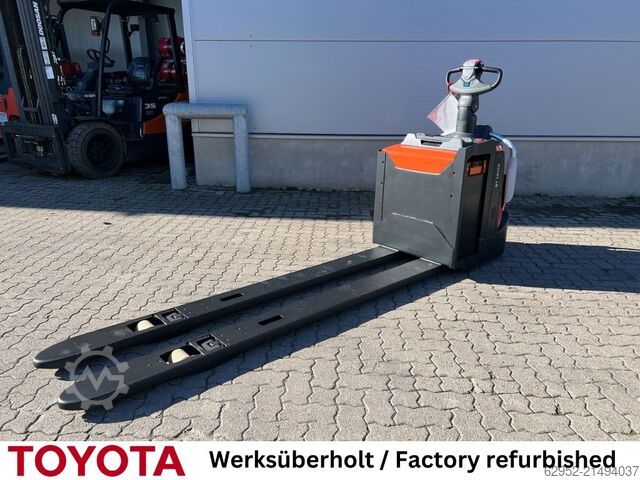 Handmatige palletwagen Toyota LPE 220