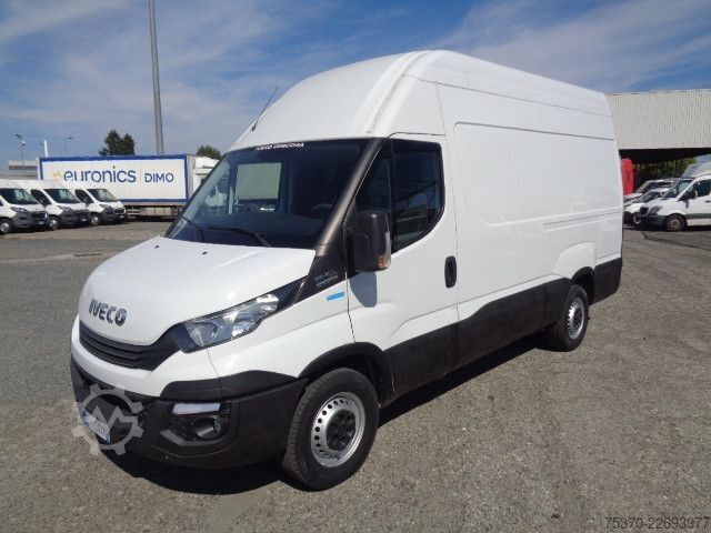 Furgon blaszak IVECO DAILY 35S16 - 3520 - C.A.