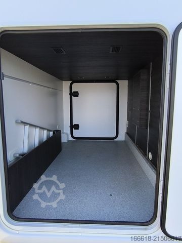 Polointegrovaný obytný vůz BENIMAR Mileo M261 Automatik, Solar