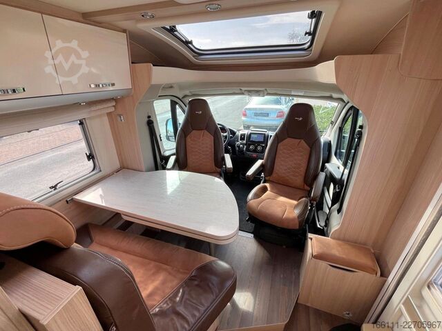 Teilintegriertes Wohnmobil BÜRSTNER Nexxo Time T690 G - Einzelbetten - Solar - Klima