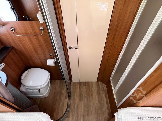 Teilintegriertes Wohnmobil RIMOR Katamarano 95 Plus - Hub/Einzelbetten - Klima -