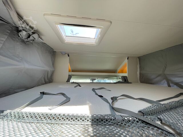 Półzintegrowany kamper SUNLIGHT T 67S | Hubbett,Markise,Solar,RFK