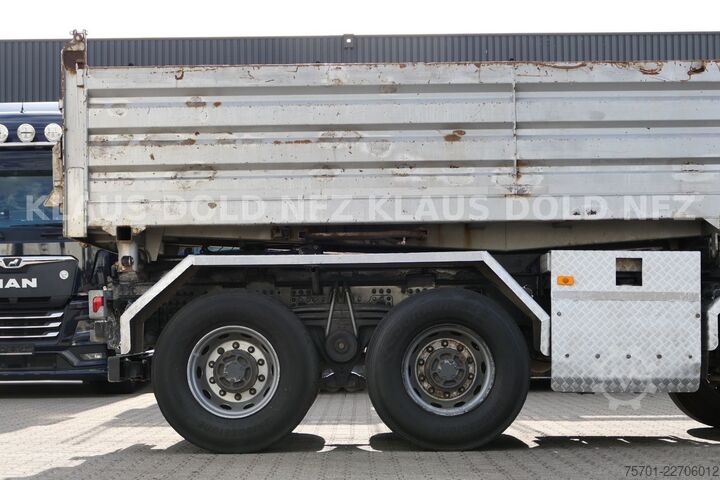 Driezijdige kipper RENAULT C 520 8x4 Kipper Retarder Kamera Euro 6