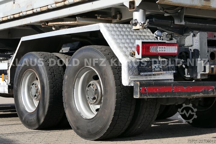 Driezijdige kipper RENAULT C 520 8x4 Kipper Retarder Kamera Euro 6