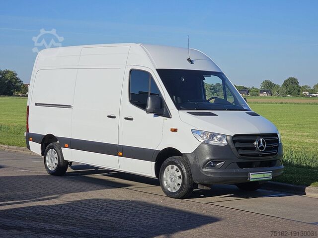 Kombi s vysokou střechou MERCEDES-BENZ SPRINTER 317 L2H2 Navi RWD!