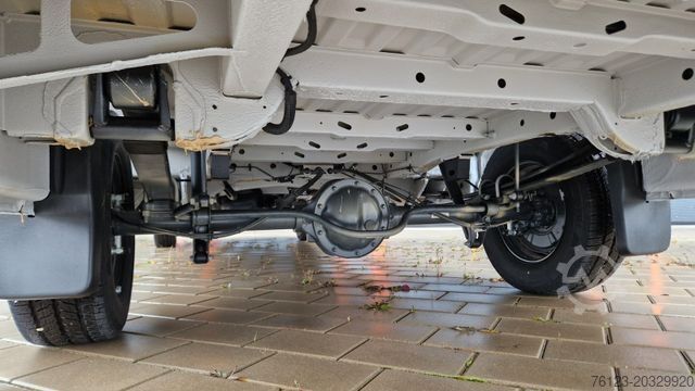 Komercijalno vozilo sa visokim krovom MERCEDES-BENZ 3x Sprinter 415 Doppelklima Sonderpreis
