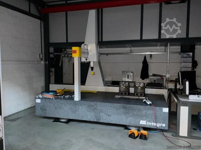 Nikon Integra 25-10-8 vertical coordinate measuring machine Nikon Integra 25-10-8