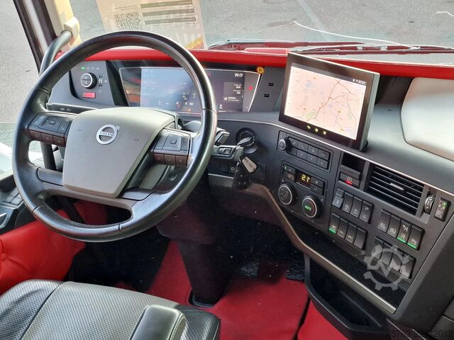 Μεταφορά βοοειδών Volvo FH 13.500 XL 6x2 - Pezzaioli livestock 3 deck +...