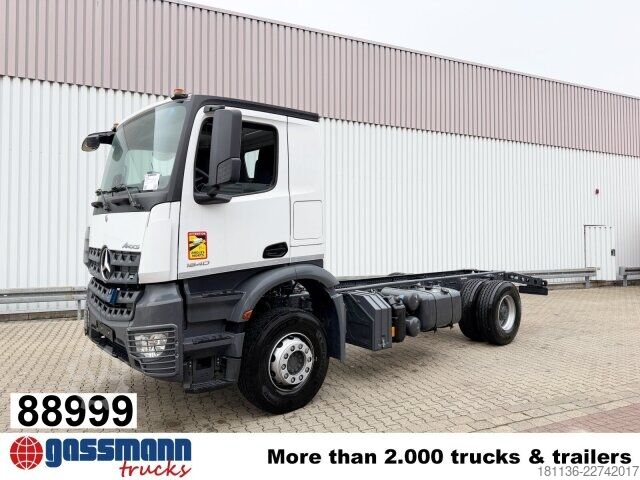 Chassi de caminhão Mercedes-Benz Arocs 1840 K 4x2, MultimediaCockpit, 2x