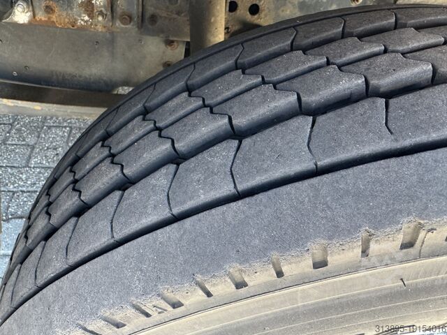 Curtain sided Iveco Eurocargo 100E17