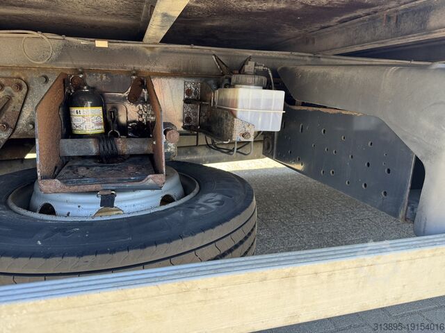 Curtain sided Iveco Eurocargo 100E17