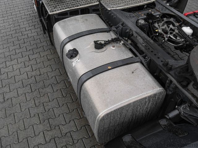 Standardowy ciągnik siodłowy DAF XF 480 FT SSC + MX-BREAK + 545l TANK