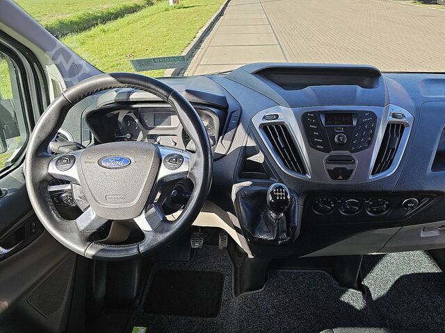 High-roof van FORD TRANSIT CUSTOM ac dubbel cabine 6p
