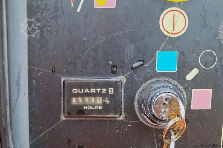 Leddelt teleskopisk arbejdsplatform JLG 860SJ Diesel, 4x4 Drive, 28.2m Working Height, 22.