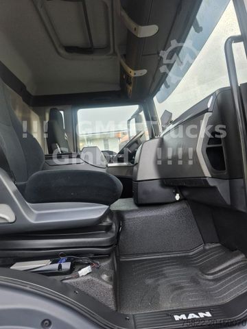 Camion plateau avec bâche MAN TGS / NUR149km / 31m Palfinger Kran PK 34002+Jib