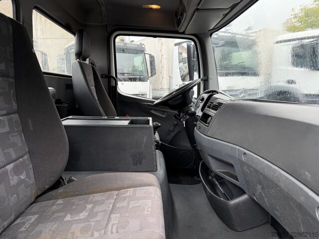 Fourgon pick-up Mercedes-Benz Atego 813