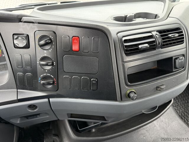 Fourgon pick-up Mercedes-Benz Atego 813
