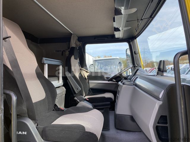 Ρυμουλκό όχημα MAN TGM 18.320 Autotransport/Doppelstockaufbau+ Bett