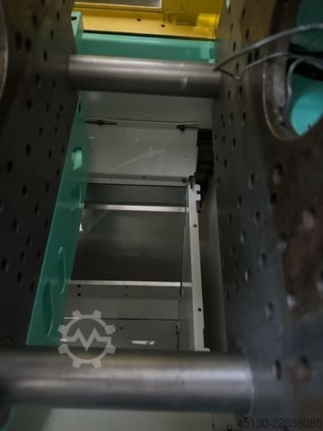 Mașină de turnat prin injecție Arburg 320C 600-250