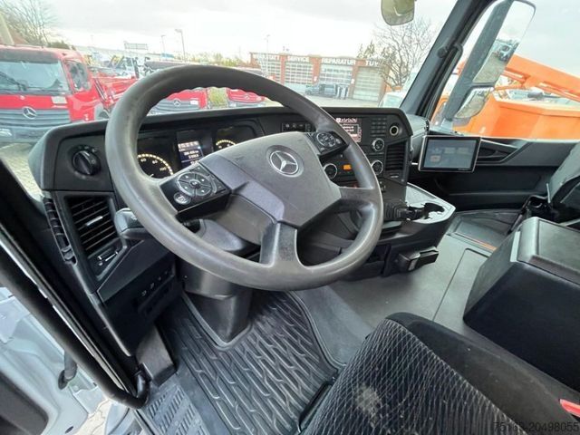 Τρίπλευρο ανατρεπόμενο φορτηγό MERCEDES-BENZ Arocs 2543 L 3-Achs Kipper Kran Hiab 211 5xhydr.
