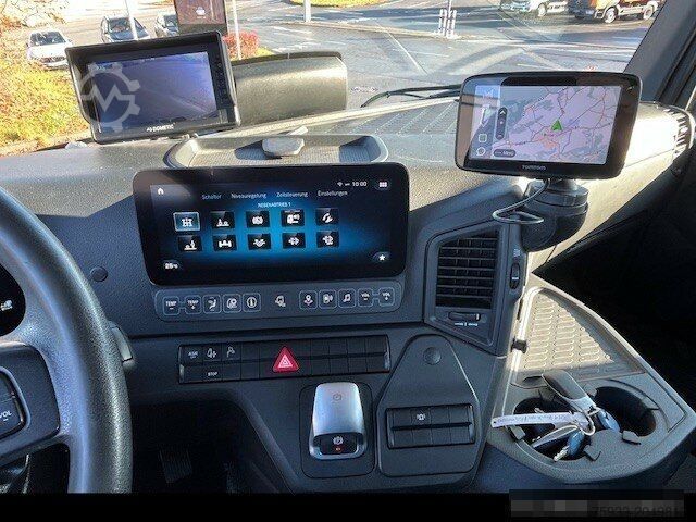 Camion à usage spécial MERCEDES-BENZ Arocs 3251 L 8x4 Kipper+Penz 12L8 40R+Lift+Lenk