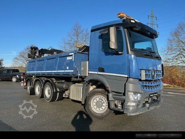 Grue montée sur camion MERCEDES-BENZ Arocs 3251 L 8x4 Kipper+Penz 12L8 40R+Lift+Lenk