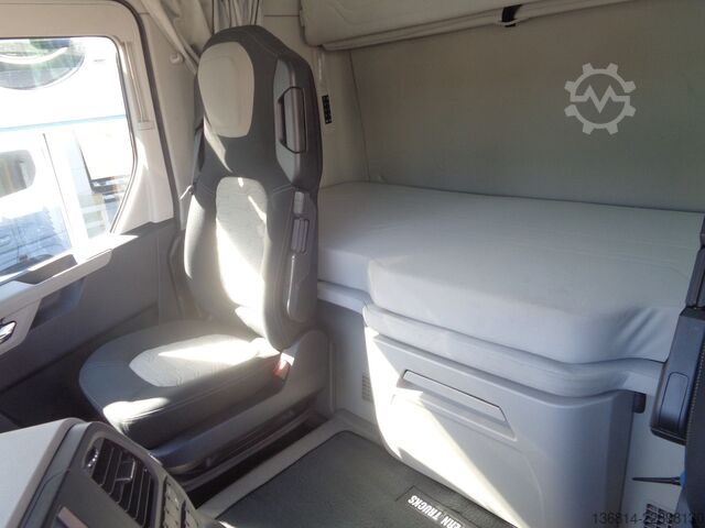 Tractora standard FORD F-Max 500 ZF-Intarder 2 x Tank ACC