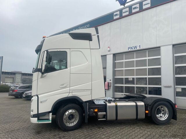 Standardowy ciągnik siodłowy VOLVO FH 500 Globetrotter/Standklima/Alufelgen/NA