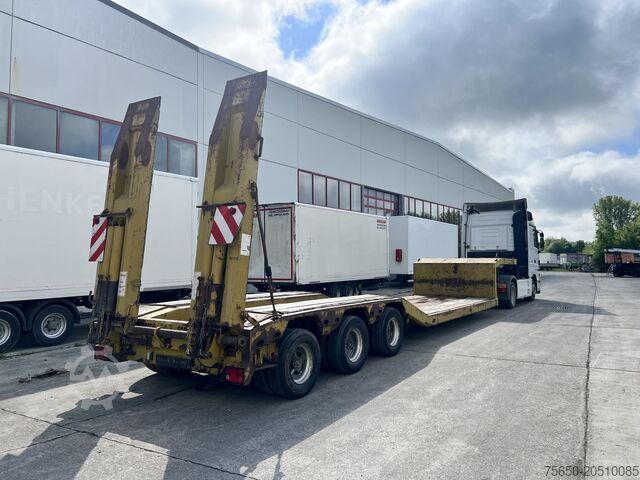 Semirremolque de plataforma baja LANGENDORF SATBUE 30/38  3 Achs Tiefbett- Satteltieflader
