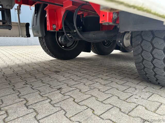 Remorque à plate-forme Kässbohrer LOWBED new and unused Heavy-Duty flatbed / 690c...