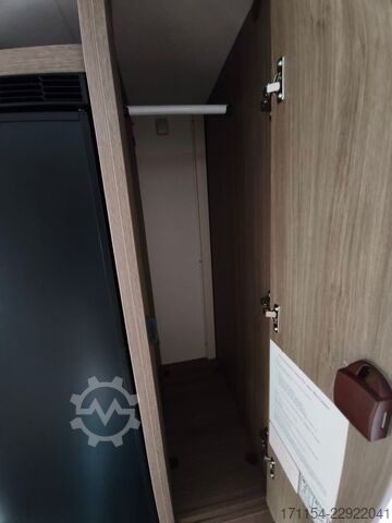 Autorulotă cu alcovă CARADO A 364 Makise, Navi, Lithium,6 Personen Zulassung